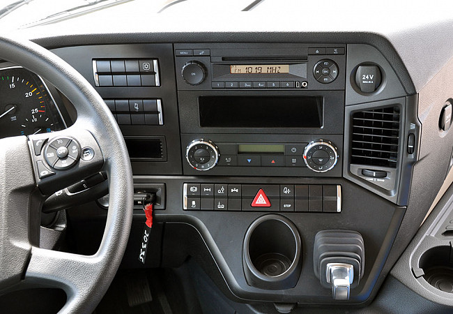 Mercedes-Benz Actros 2545 LS