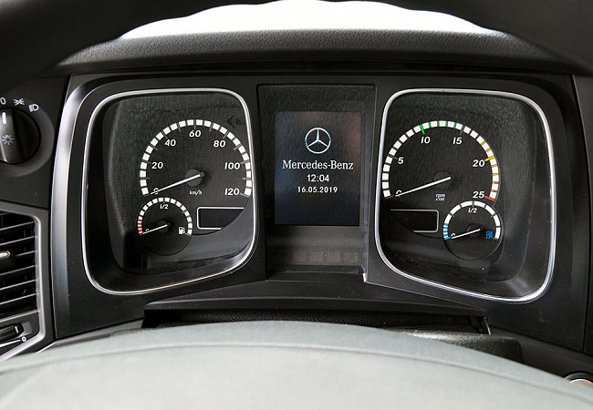 Mercedes-Benz Actros 1845 LS