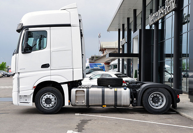 Mercedes-Benz Actros 1845 LS