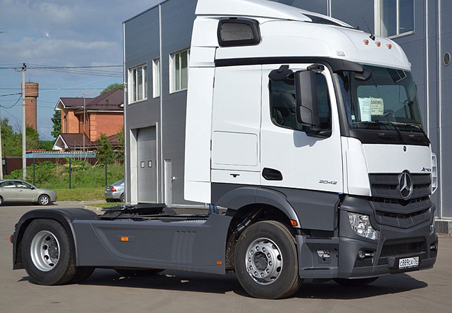 Mercedes-Benz Actros 2042 LS