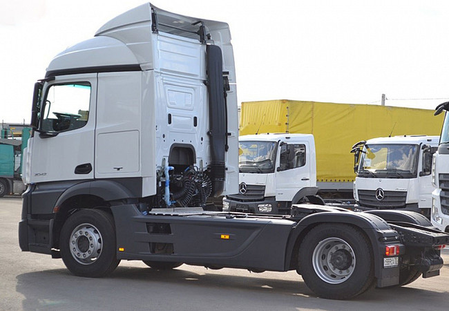 Mercedes-Benz Actros 2042 LS