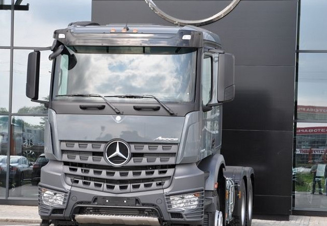 Mercedes-Benz Arocs 3348 S
