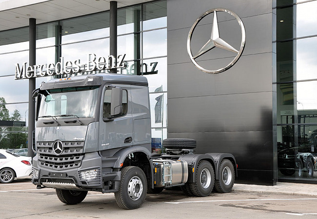Mercedes-Benz Arocs 3348 S
