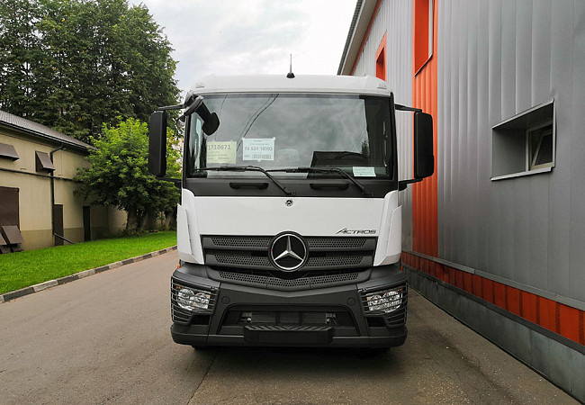 Mercedes-Benz Arocs 2533 L