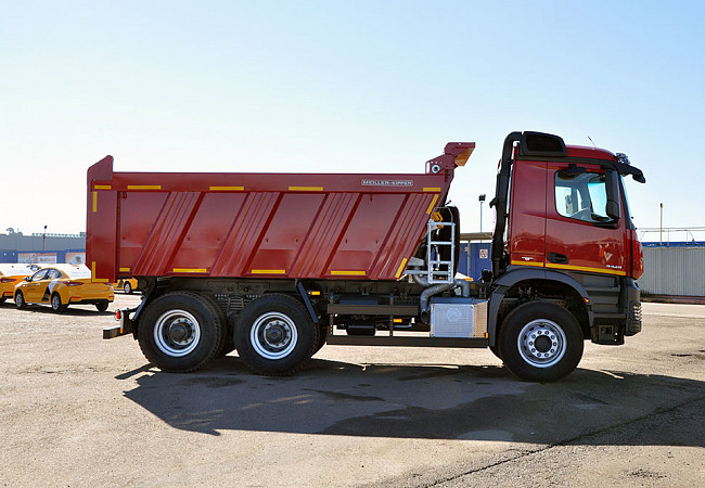 Mercedes-Benz Arocs 3345 K