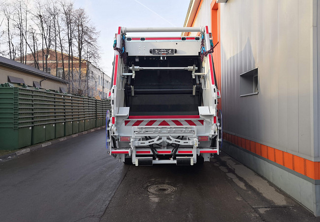 Mercedes-Benz Arocs 3336