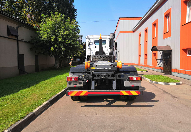 Mercedes-Benz Arocs 4142 K