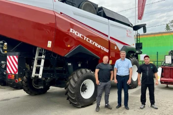 Новый комбайн Т500 для КФХ Молева Н.Н.