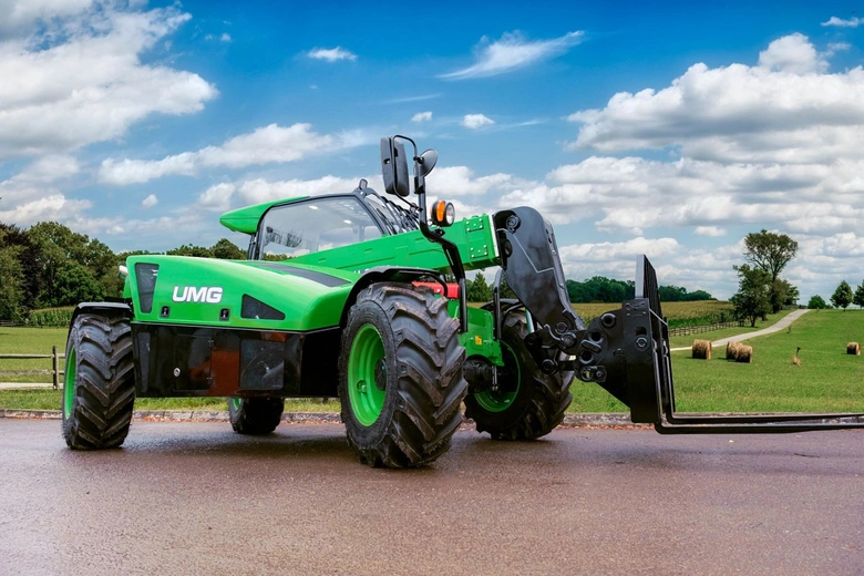 Модернизированные телескопические погрузчики TLH 3507-AG и TLH 4007-AG от Брянского тракторного завода Группы UMG